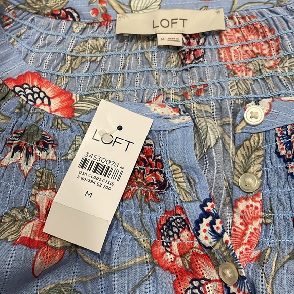 Loft Size Medium Short Sleeve Top - Picture 2 of 3